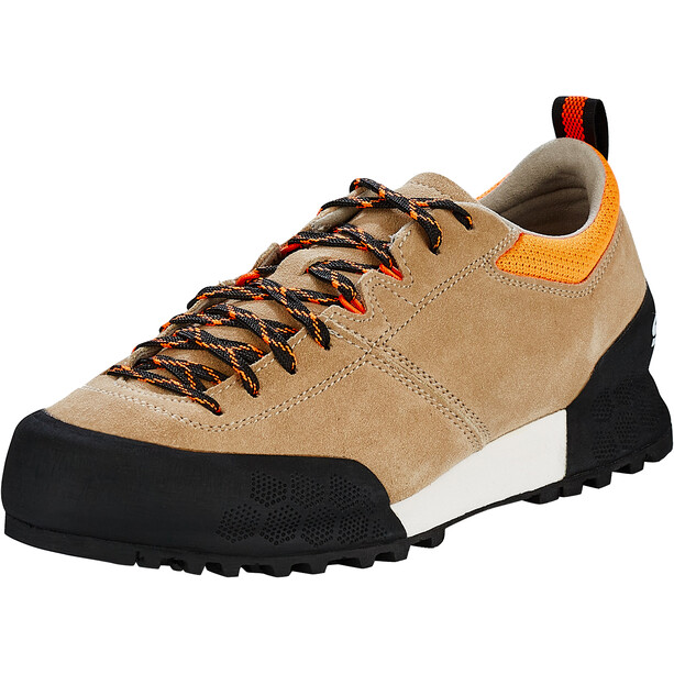 Browse approach shoes from Scarpa on Addnature